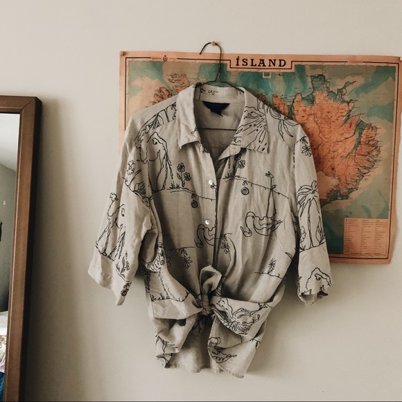 Vintage Tops - + VINTAGE // MINIMALIST DESIGN LINEN BLOUSE +